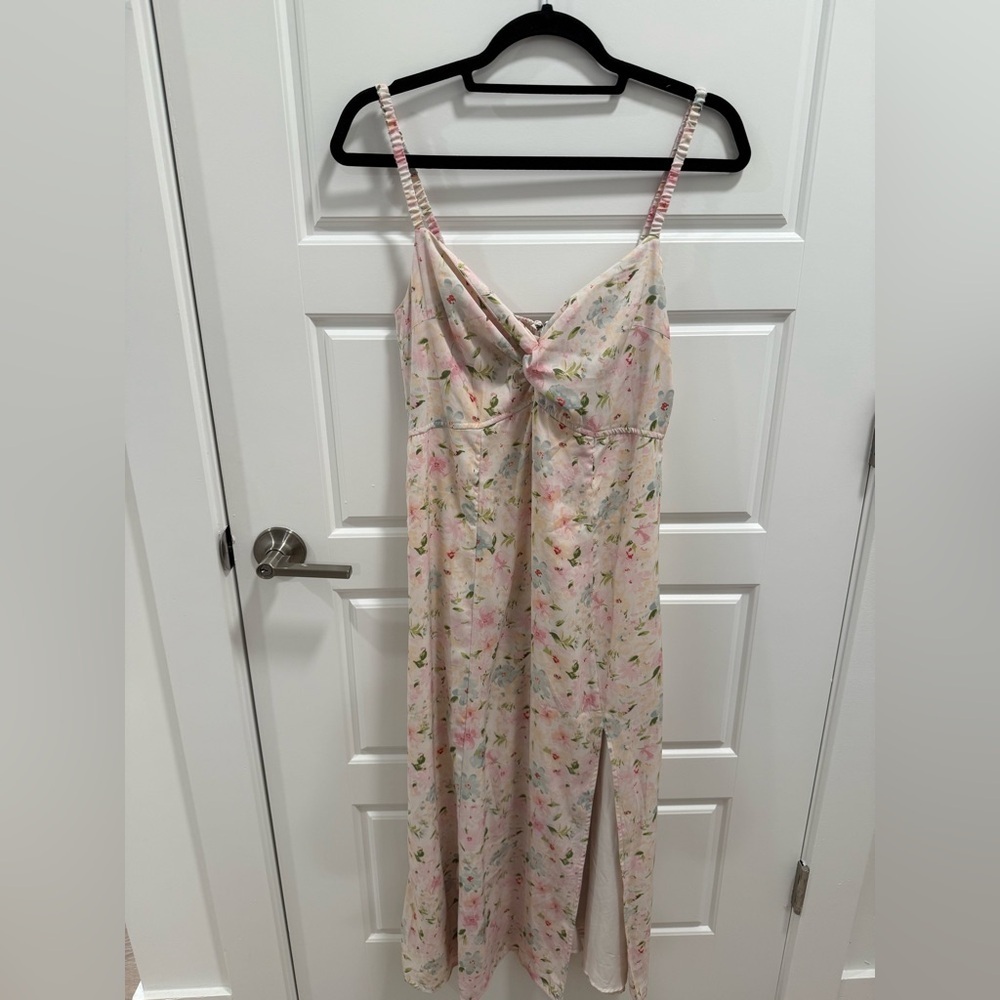 NWOT Abercrombie Twist Front Floral White Midi Dress Size Medium - Picture 4 of 6